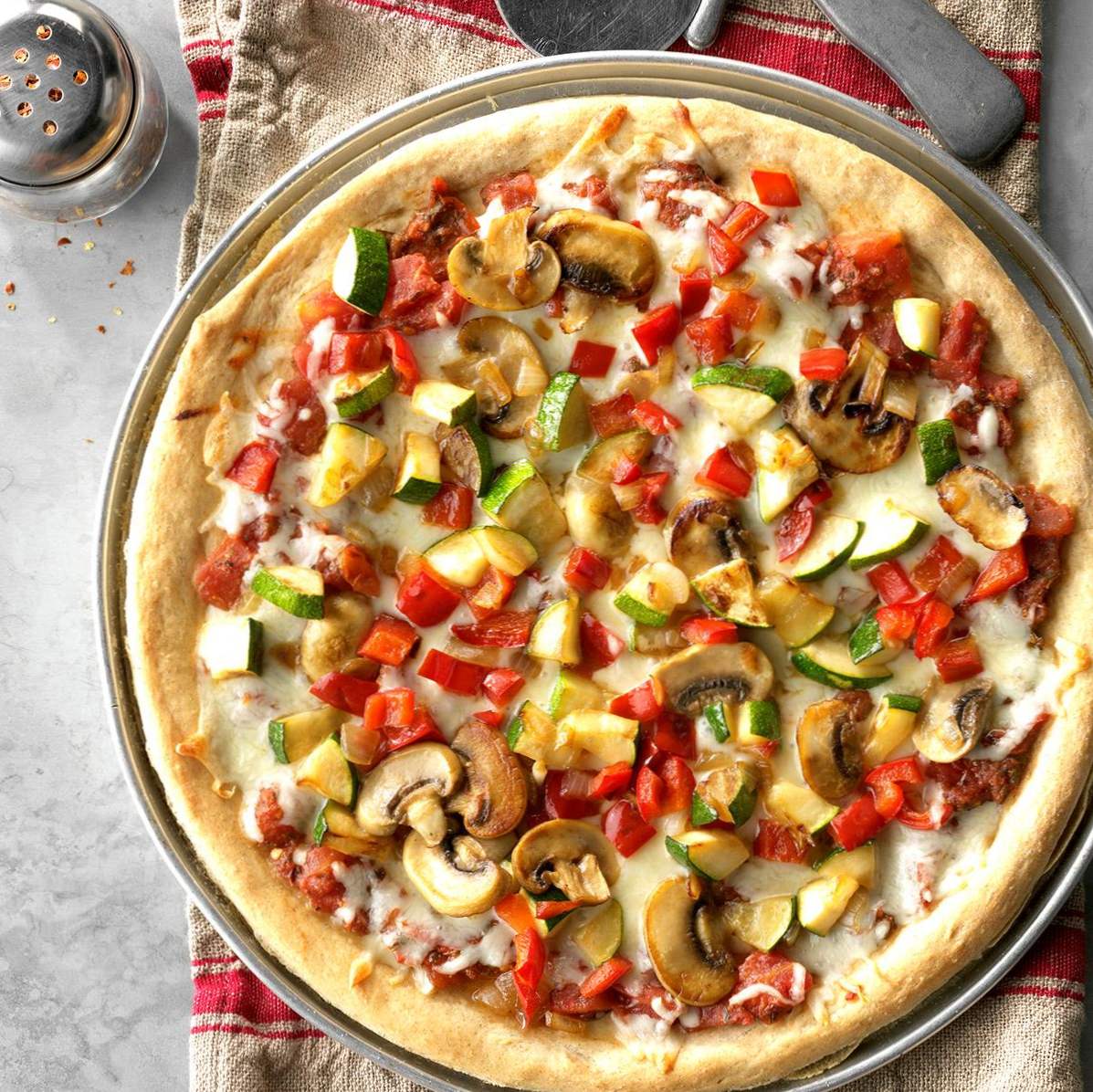 Hele Hvete Veggie Pizza / pizza