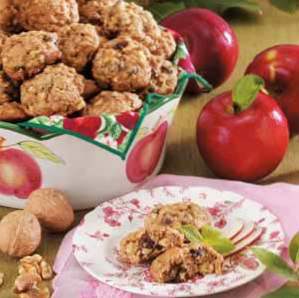 Walnut Raisin Apple Cookies / miste