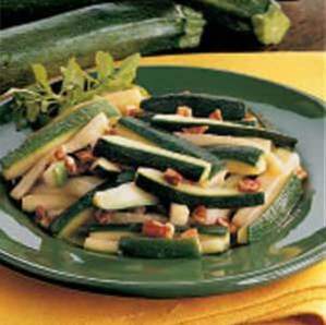 Kucchini med pekannøtter / grønnsaker